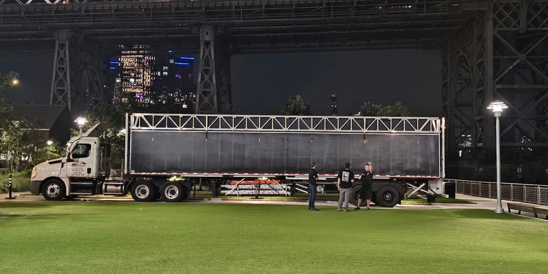 Trade Show Trailer Staging NYC NYC Trade Show Trailer Staging & Drop Trailer Services